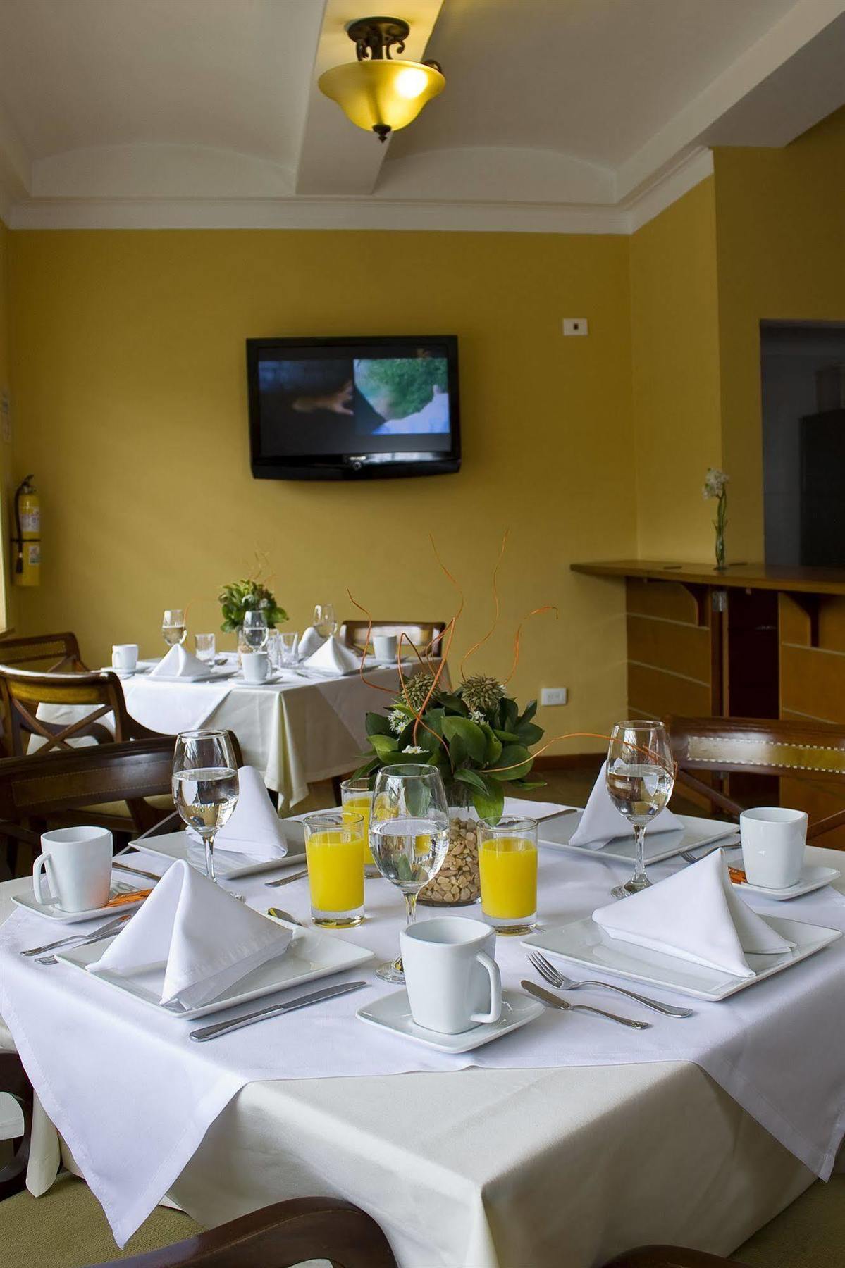 Teusaquillo Boutique Hotel Богота Экстерьер фото